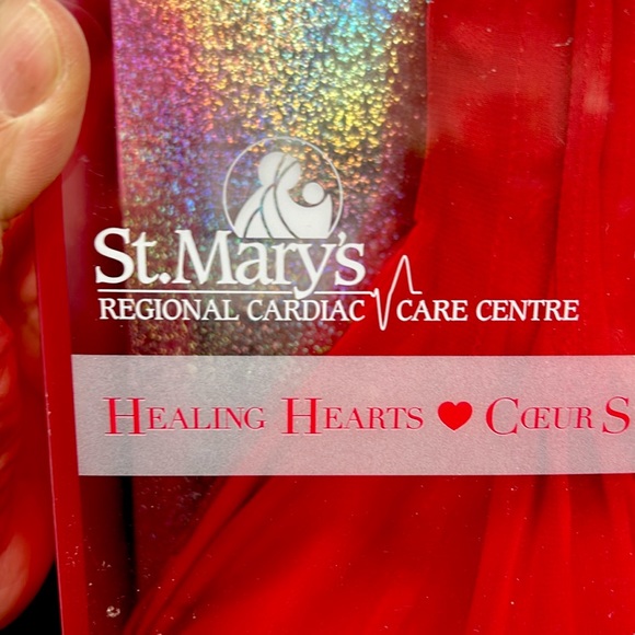 2007 Pink label HEALING HEARTS Barbie “ St. Mary’s” - Picture 9 of 16